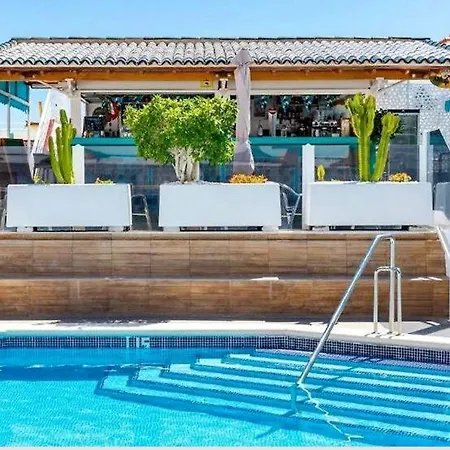El Diamante Wifi-pool Lejlighed
